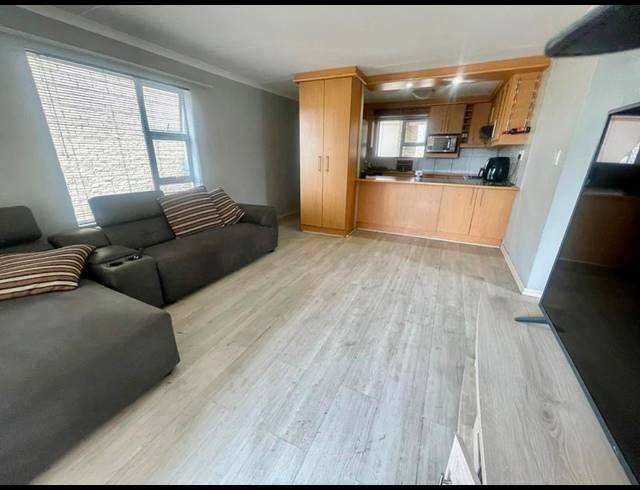 2 BEDROOM PROPERTY TO RENT IN BRACKEN HEIGHTS